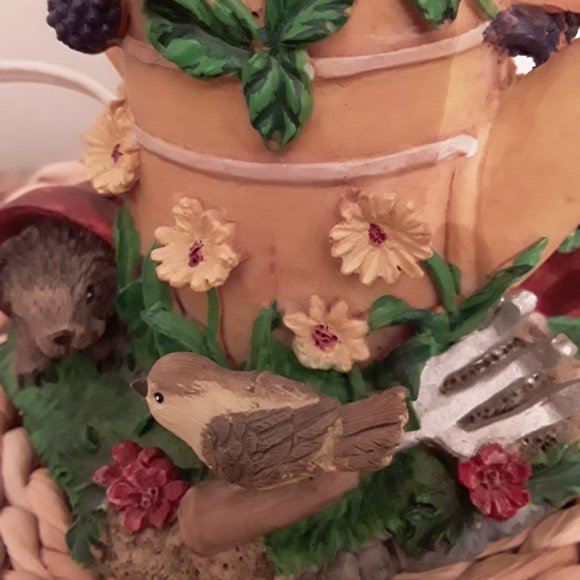 Springtime Themed Electric Lamp - Picture 3 of 11